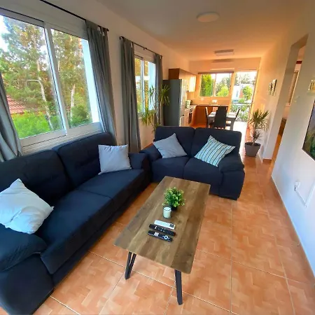 Ntoras Apartment *